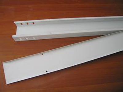 東莞封閉式電纜橋架